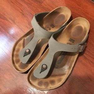 REDUCED Birkenstock Gizeh Sandal size 39